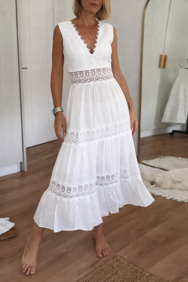 Heather | Elegant Lace Dress with V-Neck